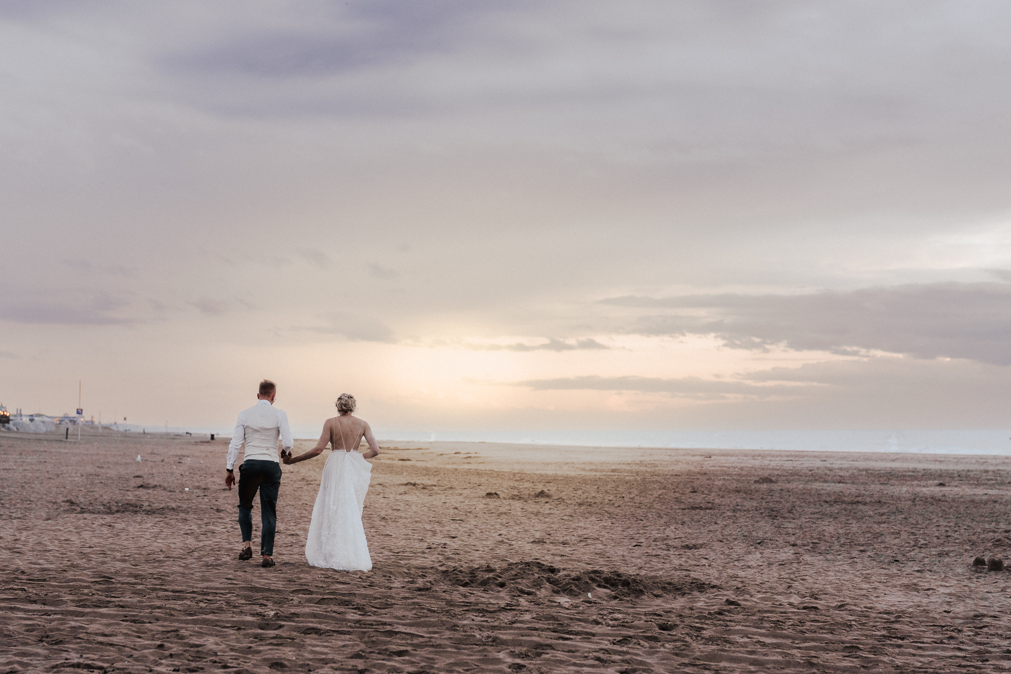 Romantic sunset wedding in Mallorca – Photos by Ville